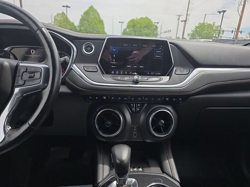 Used 2019 Chevrolet Blazer Premier w/ Driver Confidence II Package AWD/4WD image 18