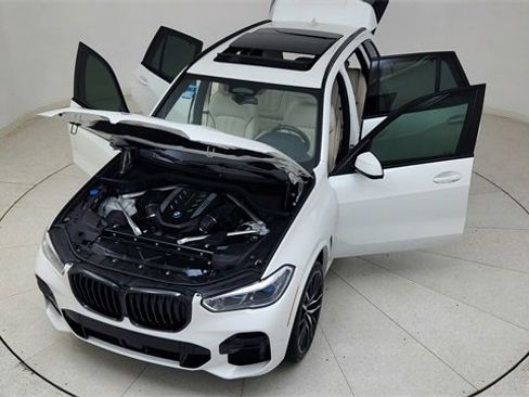 Used 2023 BMW X5 M50i w/ Executive Package image 88