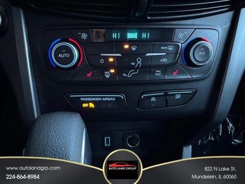 Used 2019 Ford Escape SE image 19