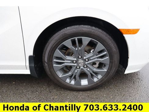 Certified 2025 Honda Odyssey Touring image 26