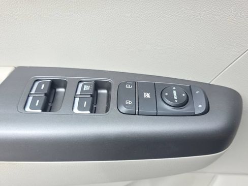 Used 2020 Kia Sportage LX FWD image 18