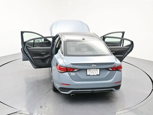 Used 2025 Nissan Sentra SR w/ SR Premium Package FWD image 26