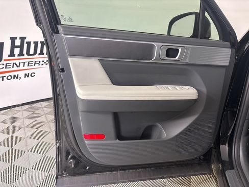 Used 2026 Hyundai Santa Fe SEL FWD image 10