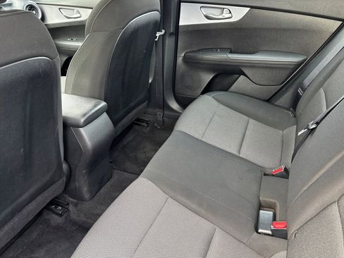 Used 2023 Kia Forte LXS image 12
