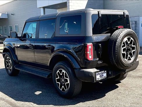 Used 2025 Ford Bronco Outer Banks AWD/4WD image 3