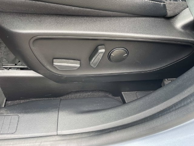 Used 2022 Ford Escape SEL w/ Technology Package FWD image 25