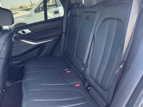 Used 2019 BMW X5 xDrive50i w/ M Sport Package AWD/4WD image 3