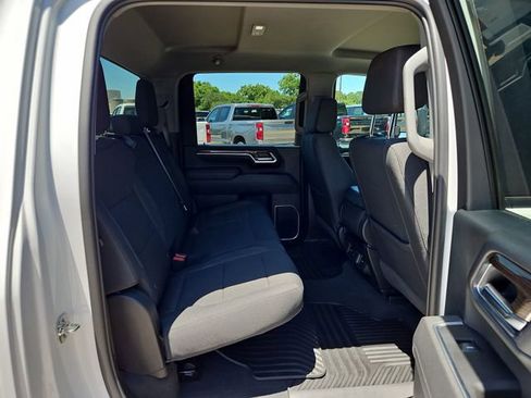 Used 2025 Chevrolet Silverado 2500 LT w/ Convenience Package AWD/4WD image 27