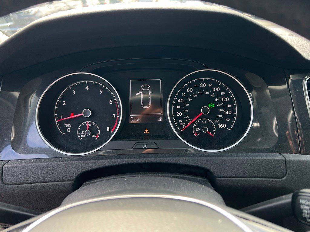 Used 2018 Volkswagen Golf SE FWD image 20
