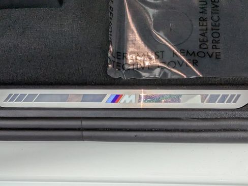 Used 2024 BMW X5 xDrive40i w/ M Sport Package AWD/4WD image 16