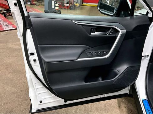 New 2025 Toyota RAV4 XLE Premium image 10