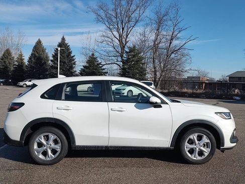 Used 2023 Honda HR-V LX image 29