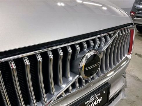 Certified 2023 Volvo XC90 B6 Ultimate image 30