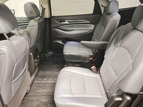 Used 2021 Buick Enclave Premium w/ Sun and Sites Package image 28