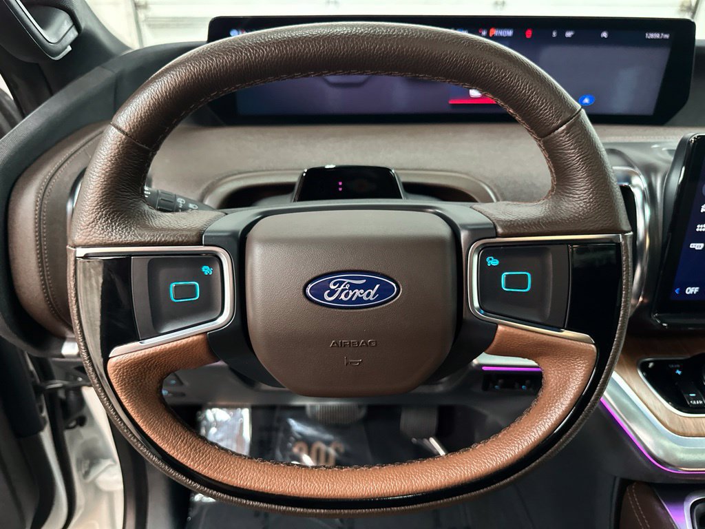 Used 2025 Ford Expedition Max King Ranch AWD/4WD image 13