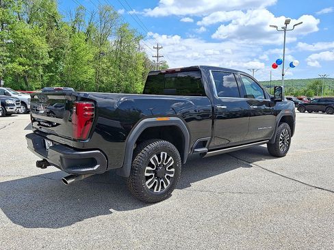 Used 2024 GMC Sierra 2500 Denali w/ Denali Reserve Package AWD/4WD image 25