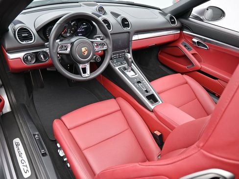 Used 2024 Porsche 718 Boxster GTS image 4