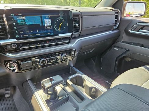 Used 2024 Chevrolet Silverado 1500 LTZ w/ LTZ Premium Package image 21