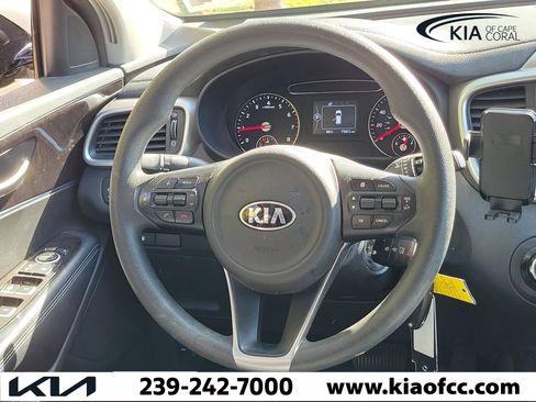 Used 2018 Kia Sorento L FWD image 18