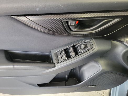 Used 2018 Subaru Crosstrek 2.0i AWD/4WD image 17