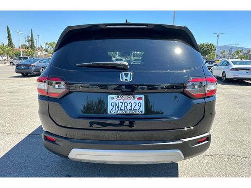 Used 2025 Honda Pilot EX-L image 4