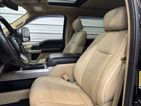Used 2017 Ford F350 Lariat image 8