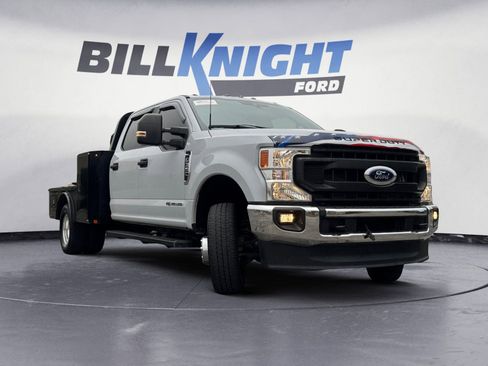 Used 2022 Ford F350 XL w/ Power Equipment Group image 7