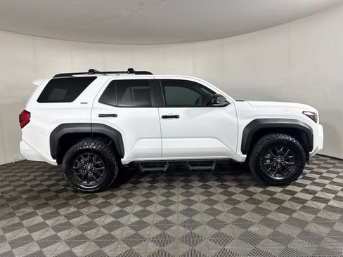 Used 2025 Toyota 4Runner SR5 AWD/4WD image 2