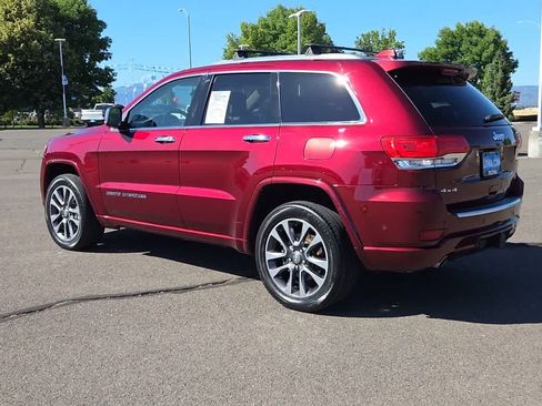 Used 2018 Jeep Grand Cherokee Overland AWD/4WD image 6