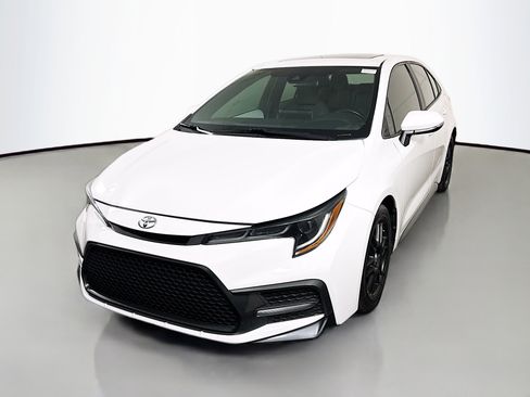 Used 2020 Toyota Corolla SE image 4