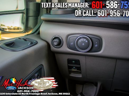 Used 2023 Ford Transit 250 Medium Roof image 15