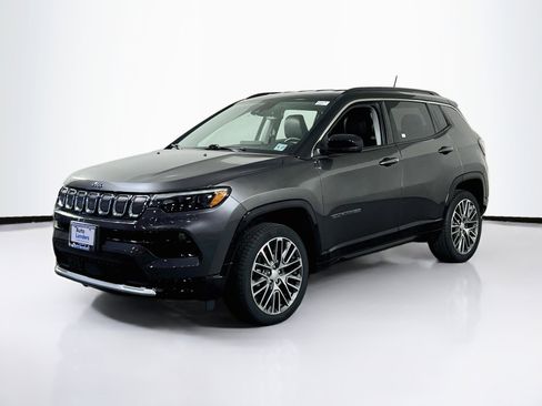 Used 2022 Jeep Compass Limited w/ Elite Group AWD/4WD image 1