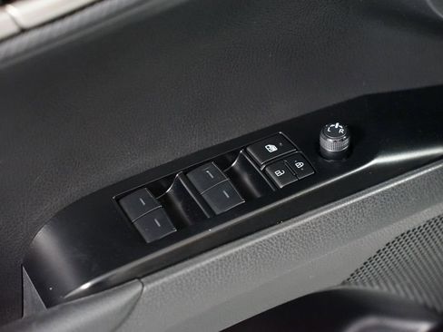 Certified 2025 Toyota Camry SE image 31