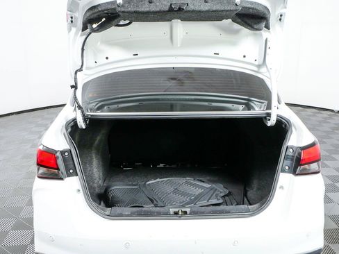 Used 2020 Nissan Versa S FWD image 28