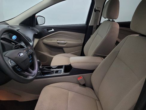 Used 2017 Ford Escape SE w/ Equipment Group 201A AWD/4WD image 17