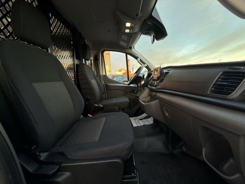 Used 2024 Ford Transit 250 Low Roof w/ Exterior Upgrade Package image 25