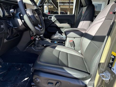 New 2026 Jeep Wrangler Unlimited Rubicon image 9