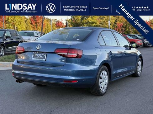 Used 2016 Volkswagen Jetta S image 2