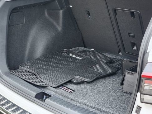 New 2026 Volkswagen Taos SE AWD/4WD image 30
