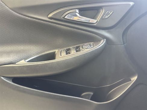 Used 2021 Chevrolet Malibu RS FWD image 21