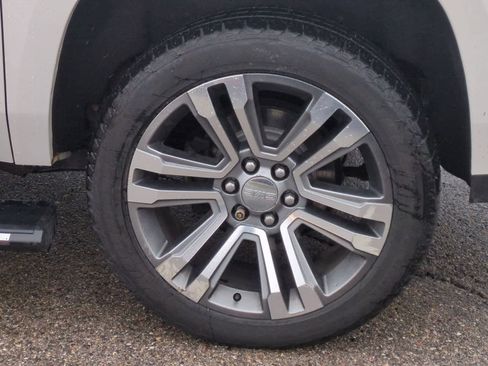 Used 2019 GMC Yukon XL Denali w/ Denali Ultimate Package image 14