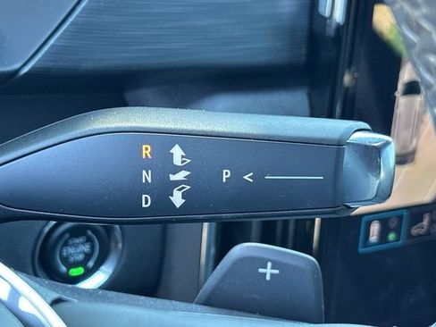 New 2025 GMC Acadia Elevation image 15