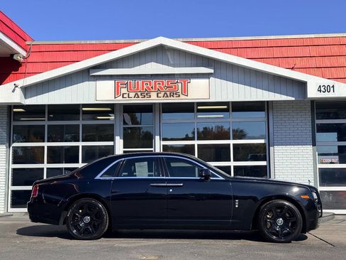 Used 2014 Rolls-Royce Ghost image 2
