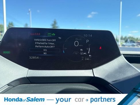 Used 2024 Toyota Prius Prime FWD image 18