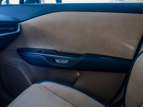 Used 2025 Lexus RZ 300e image 13