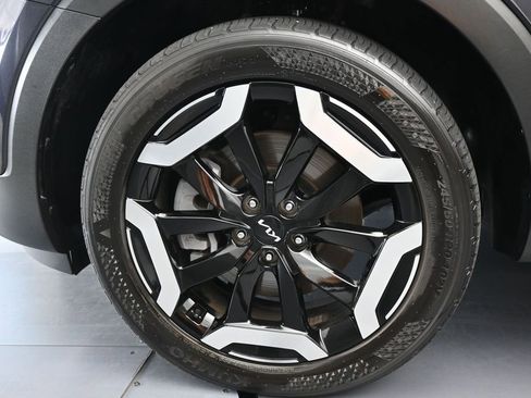 Used 2025 Kia Telluride S FWD image 36