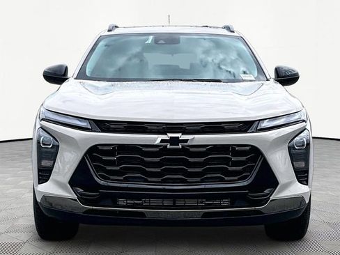 New 2026 Chevrolet Trax ACTIV w/ Sunroof Package FWD image 2