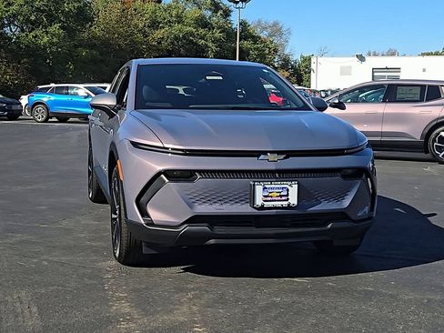 New 2026 Chevrolet Equinox EV LT image 7