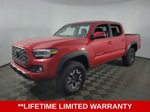 Used 2023 Toyota Tacoma TRD Off-Road w/ Technology Package AWD/4WD image 3
