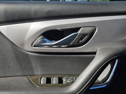 Used 2023 Chevrolet Blazer LT image 24